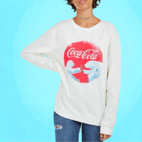 Coca Cola Love Tribe Sweatshirt Christmas Polar Bears White Size Medium … - Picture 1 of 9